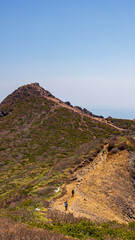 那須連山　朝日岳山頂への登山道　縦構図