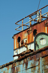 Coque en bois épave bateau de pêche Bretagne
