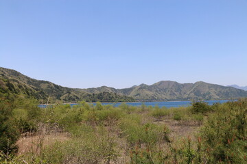 山と本栖湖