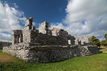 Fototapeta na wymiar The Palace of The Great Lord - Mayan ruin in archaeological site in Tulum, Mexico