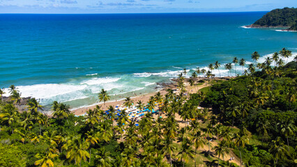 Praia Litoral Itacaré Bahia Nordeste Tropical Brazil Mar Oceano Azul Verde Natureza Mata...