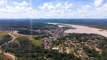 Praia Litoral Itacaré Bahia Nordeste Tropical Brazil Mar Oceano Azul Verde Natureza Mata Atlântica Coqueiros Banhistas Férias Viagem 