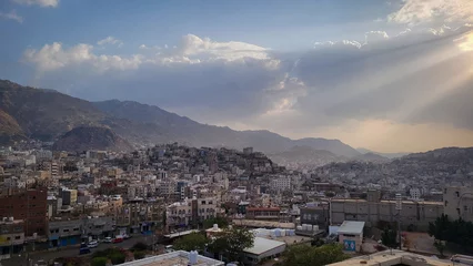 Foto op Plexiglas Sunset over the Yemeni city of Taiz © akram.alrasny