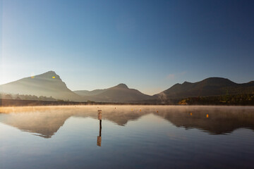 Obraz premium Morning haze of Lake Estes