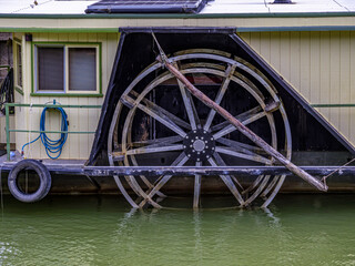 Fototapeta na wymiar Paddle Steamer Paddle Wheel