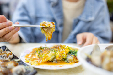 Taiwanese oyster omelet dish in restaurant