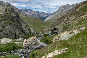 Béal du Jas du Col , paysage du Queyras en été , hautes-Alpes , France