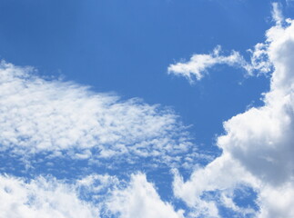 Fototapeta premium Blue sky with beauty clouds