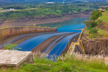  Spillway of the Binacional Itaipu hydroelectric plant