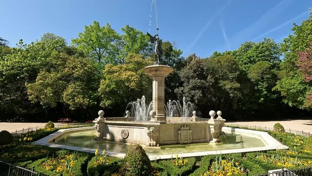Monumental fuente de la fama en los jardines del parque Campo Grande de Valladolid, Espa&ntilde;a