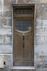 vieille porte de maison de ville
