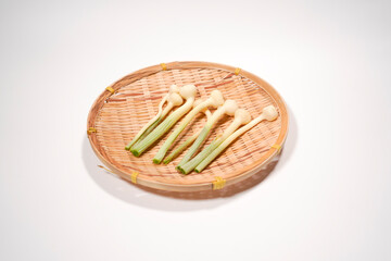 新鮮なのびるのイメージ画像	