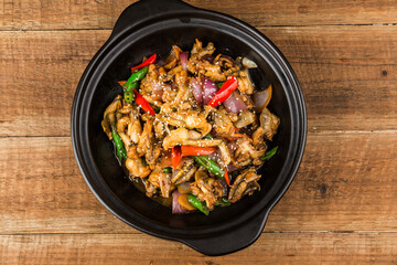 Delicious Chinese food：Fried frog with chili