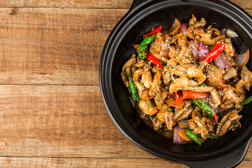 Delicious Chinese food：Fried frog with chili