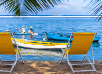 transats sur plage du Bassin Pirogue, l’Etang-Salé, île de la Réunion 