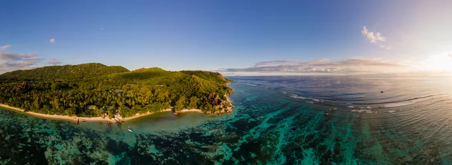 Rideaux tamisants Anse Source D'Agent, île de La Digue, Seychelles Anse Source d'Argent beach, La Digue Island, Seyshelles, Drone aerial view of La Digue Seychelles bird eye view.of tropical Island