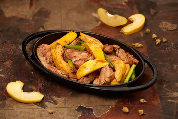 Tobacco with baked apple and greens