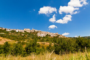 Fototapeta premium Civitacampomarano, Molise-borgo antico