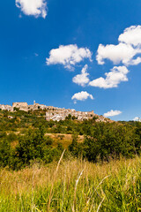Fototapeta premium Civitacampomarano, Molise-borgo antico