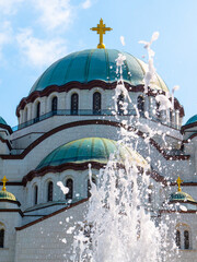 Church of Saint Sava, Belgrade, Serbia -  Fountain Water Splash - obrazy, fototapety, plakaty