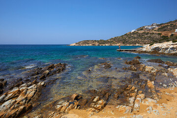 Fototapeta na wymiar Rocky beach in Anteparos Island, Cyclades, Greece