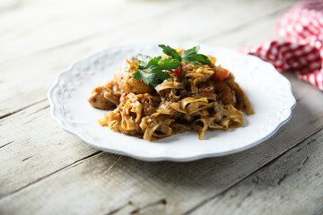 Wok noodles with chili and potato