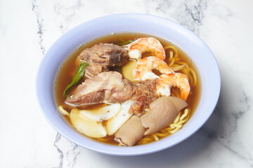 Pork Rib Prawn Noodle