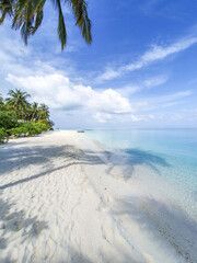 White beach, crystal clear water, the paradise of the Maldives