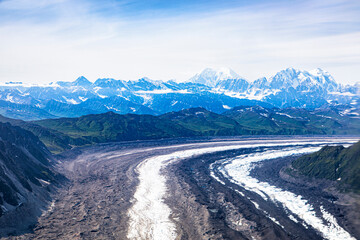 Grand Denali Flight seeing tour with Glacier Landing