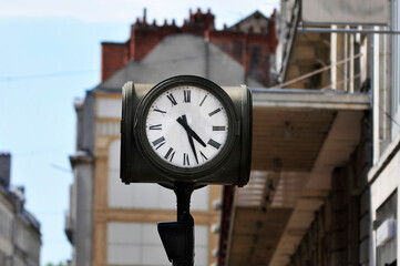 Fototapeta na wymiar Horloge ville de Dijon