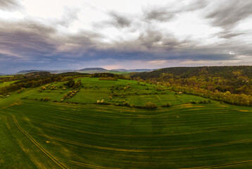 Obraz premium Großeutersdorf is a charming little community in the southwest of the Saale-Holzland district in Thuringia, nestled in the picturesque landscape of the Saale valley. 