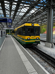 Naklejka na ściany i meble train in the station
