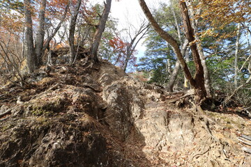秋の埼玉県秩父の両神山の登山