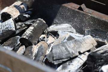 バーベキューコンロの炭