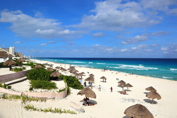 Fototapeta na wymiar Beautiful beach in Cancun, Mexico