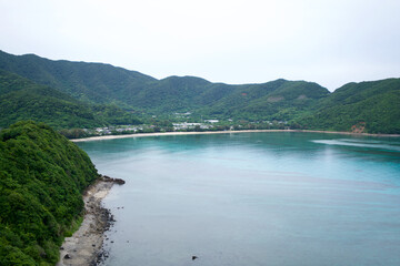 Fototapeta premium 【奄美大島】マネン崎展望所からの眺望（嘉鉄ビーチ）