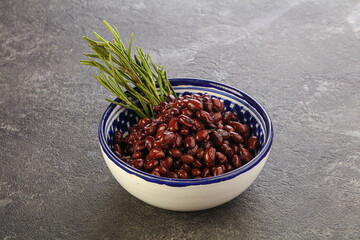 Vegan cuisine - black kidney in the bowl