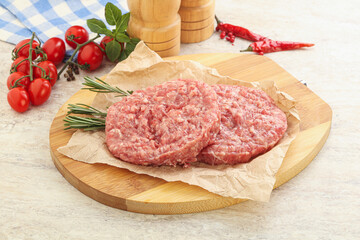 Raw pork cutlet for burger