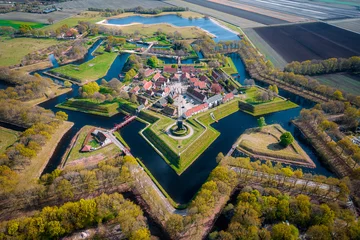 Fotobehang Luchtfoto van Kasteel Bourtange in Nederland © Sen