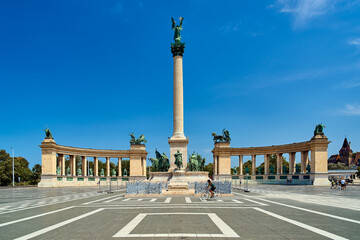 Naklejka premium Budapest, Heroes Square, Hősök tere, historical statue, Unesco, Hungary