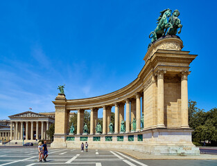 Obraz premium Budapest, Heroes Square, Hősök tere, historical statue, Unesco, Hungary