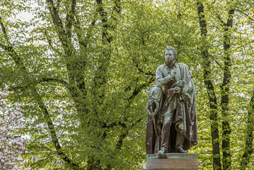Fototapeta na wymiar Statue of the famous swedish author Esajas Tegnér in Lundagård