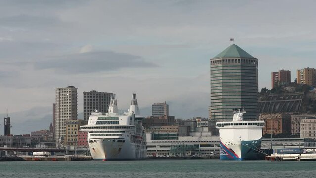 Genova Porto Antico Liguria Italia