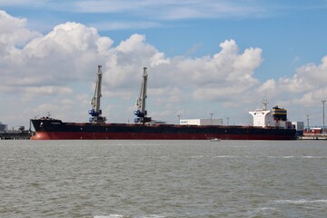 Wilhelmshaven und Jade-Weser-Port