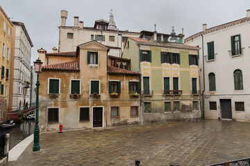 Fototapeta na wymiar Buildings in the Streets of Venice, Italy.