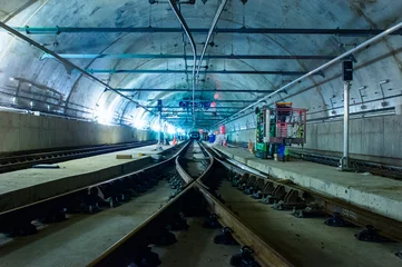 Fotobehang Light Rail Transit Tunnel Tracks © TorontoViewFinder