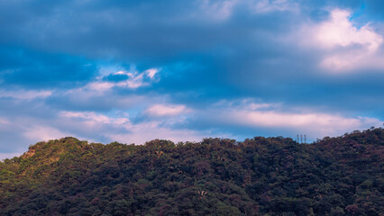 Entre el Cielo y La tierra