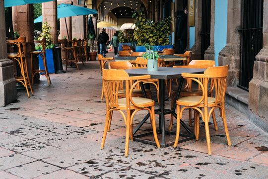 Restaurante en edificio antiguo en el centro hist&oacute;rico de la Quer&eacute;taro