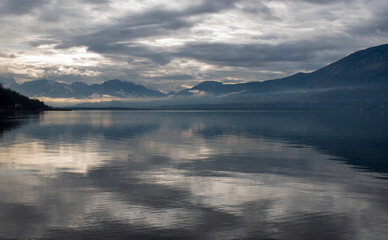 Le lac du Bourget en Savoie (France) en hiver