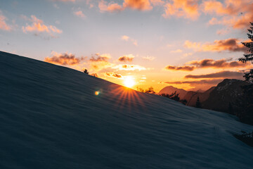 Fototapeta na wymiar Sonnenaufgang in den Alpen 